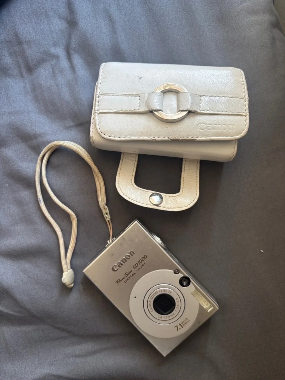 Canon Compact Digital Camera with White Carry Case